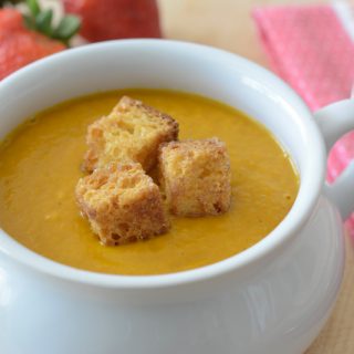 Best Carrot and Strawberry Soup